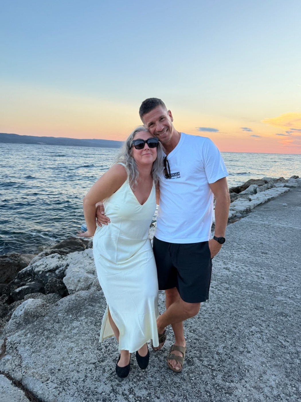 Maria och Johan vid havet